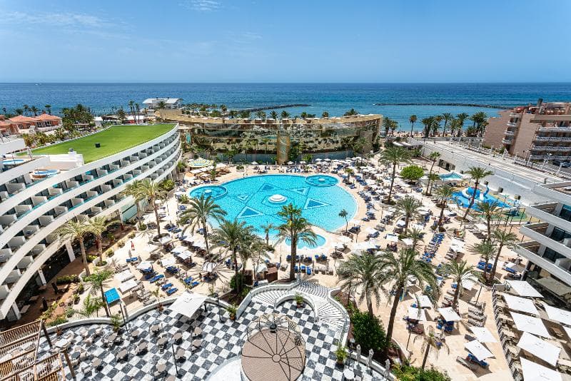 Mediterranean Palace 4